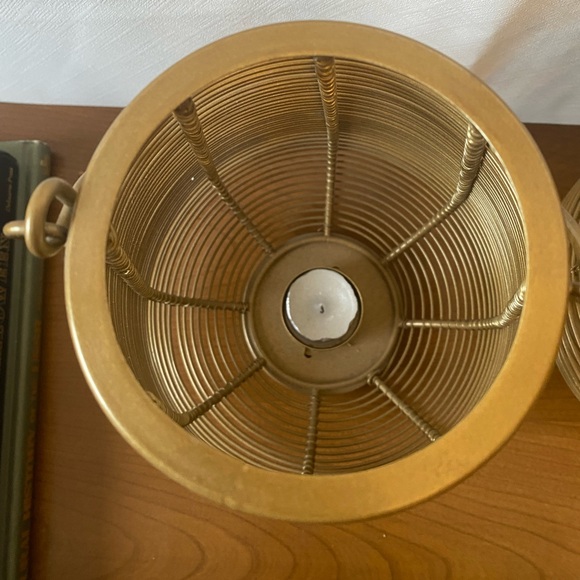 Charming pair of brushed gold hanging wire candle holder lanterns Cottagecore - Picture 3 of 10